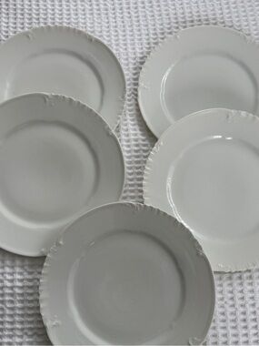 Limoges White Scalloped Porcelain Dinner Plates - Set of Five